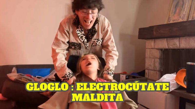 GLOGLO Y EMI BAILAN LA CANCION DEL CHINO