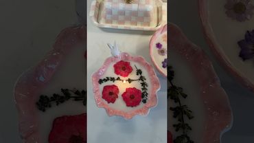 *asmr* diy spring candles 🌸🕯️💐 #asmr #diy #candle #aesthetic #spring #satisfying