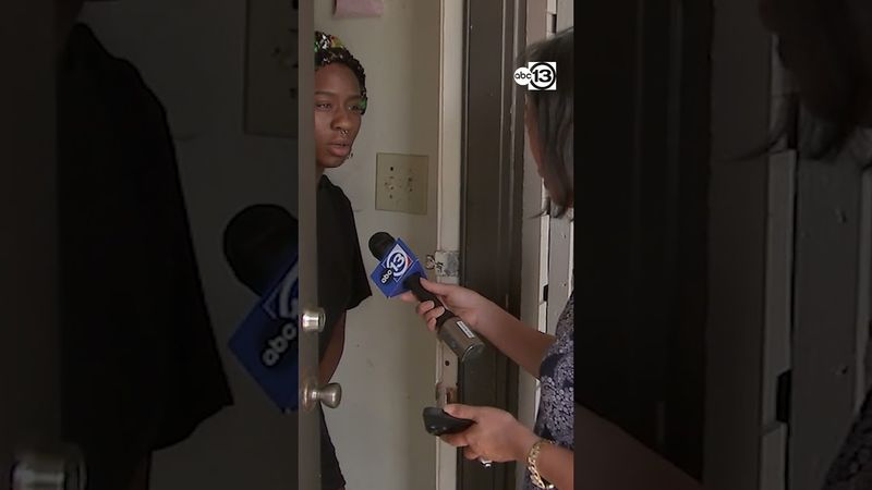 Mom accused of leaving kids home alone with wine bottle denies it to ABC13 cameras