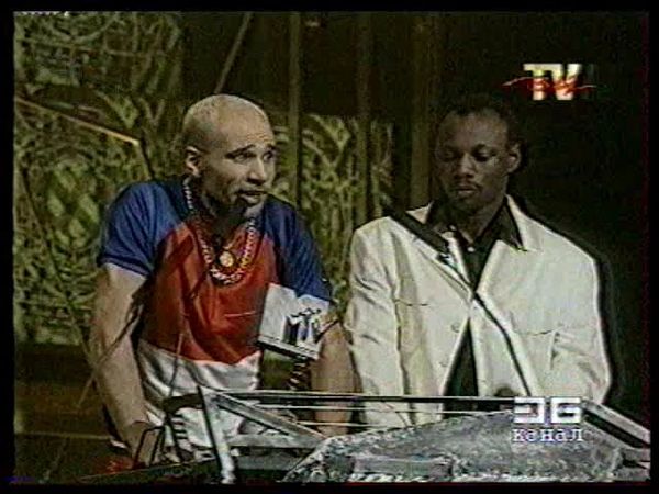 Отрывок церемонии MTV на BiZ TV. 1996г.