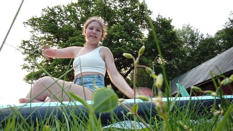 how to get a bridge and a backbend (Sorry I was too excited and a bug bite me)