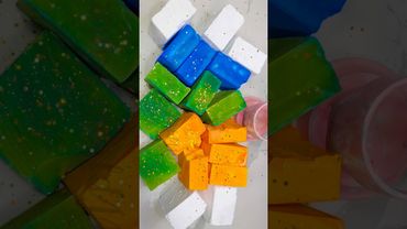 Blue Dyed Blocks #relax #crushingtime #oddlysatisfying #crunchycrumbles #oddlysatisfyingcompilation