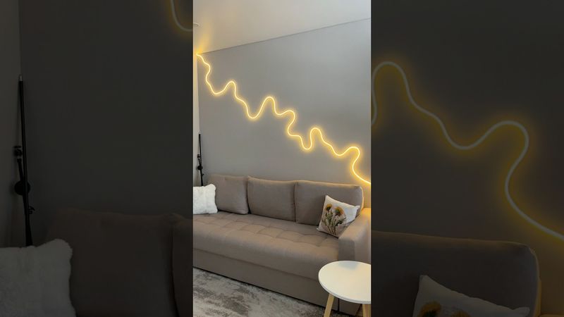Неоновая стена своими руками