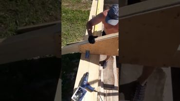 Установка стропильных ферм. Строительство дома 2022. Крыша, кровля.