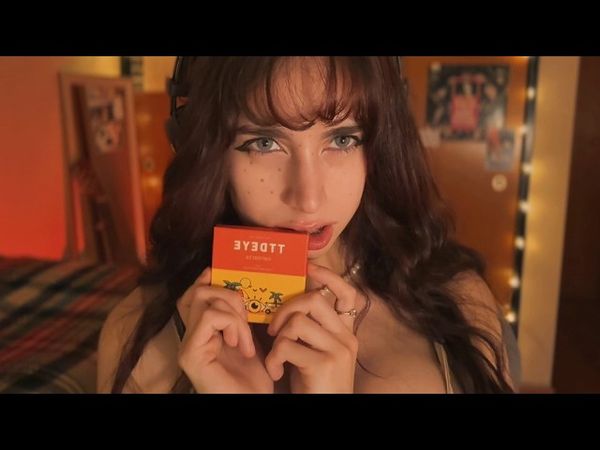 ⋆˚࿔ OLHA NOS MEUS OLHOS E DEIXA-ME DIZER-LHE ALGUMA COISA em ASMR suave 𝜗𝜚˚⋆