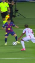 Roony Bardghji flip-flap assist 🥵 #UCL #BarcelonavsOlympiacos 
