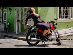 Lapili - La moda soy yo (Prod. Leo RD) (Video Oficial)