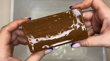 ASMR 🪵Tar soap | АСМР 🪵Мыление дегтярного мыла