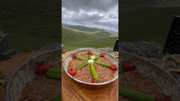 Yaylada Tepsi Kebabı ile Kuzu Pirzola 🐑🥩 | lamb chops with tray kebab in the plateau