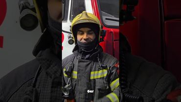 И не только бегаем🫡 #мчсроссии #пожар #рек #пожарные #рекомендации #shorts