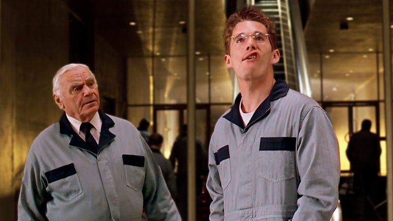 Гениальный УБОРЩИК годами выдавал себя за другого человека пока не стал одним из Лучших Специалистов