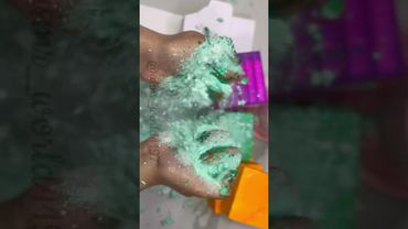 Green Blocks #relax #crushingtime #oddlysatisfying