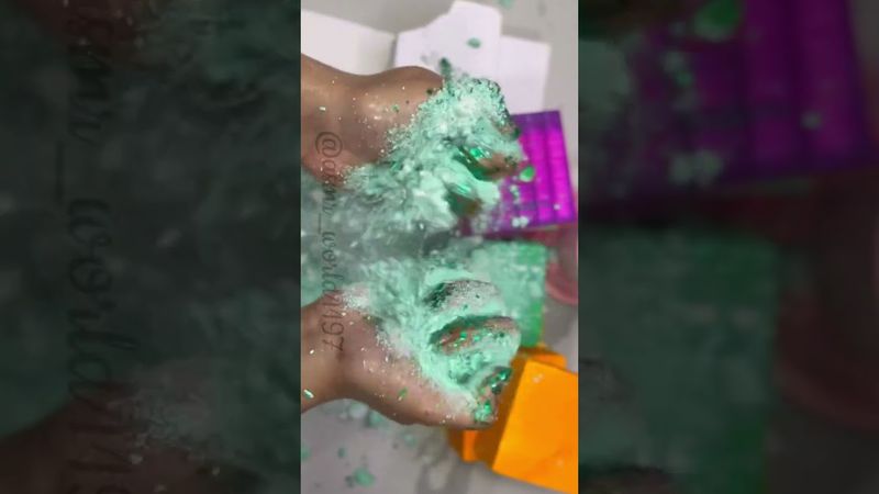 Green Blocks #relax #crushingtime #oddlysatisfying