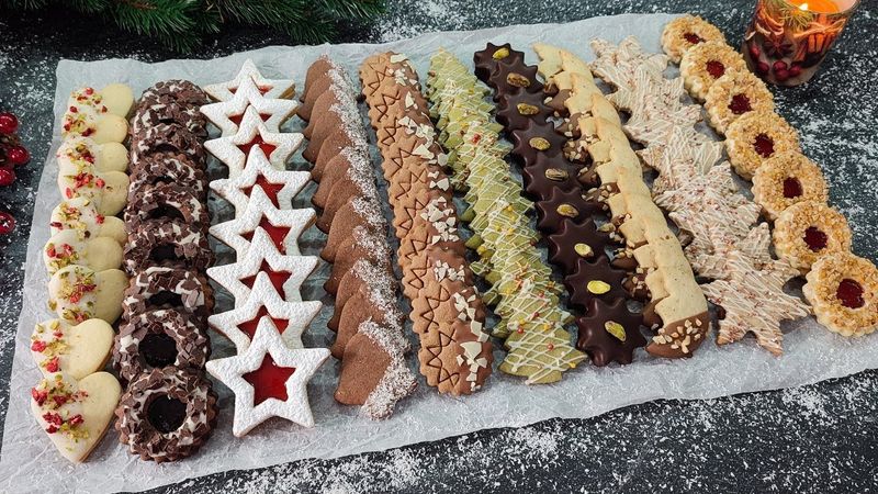 10 نوع کوکی کریسمس از 1 خمیر! سلیقه های کاملا متفاوت! خوشمزه!