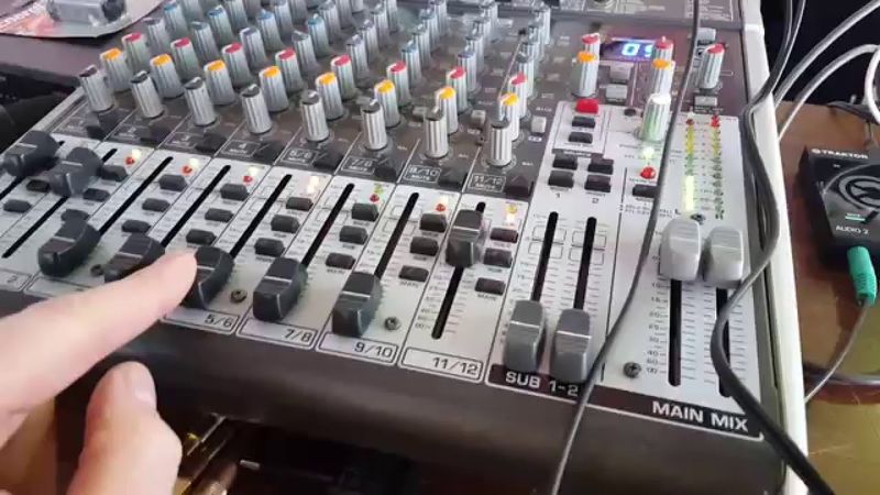 Микшер. Предпрослушка. Что как подключать и пользоваться