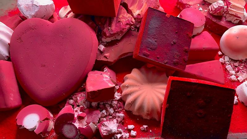 Red and White Starchalk Mass Crush with Pigmented Chalk I love Starchalk(and name) Jupiter Patterns