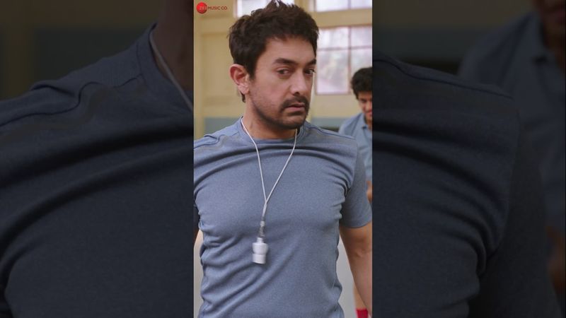 Papa kehte hain #GoodForNothing banega tumhara jam. 😎💫 Song releasing tomorrow! #shorts