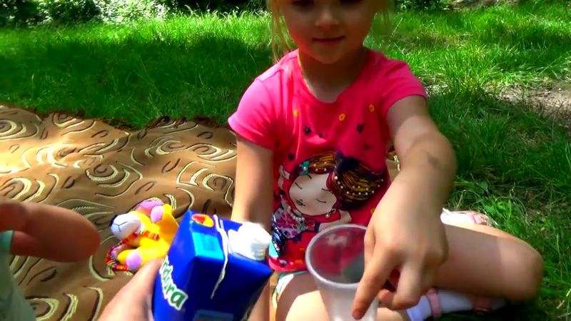 Маргарита и Лера устроили ПИКНИК