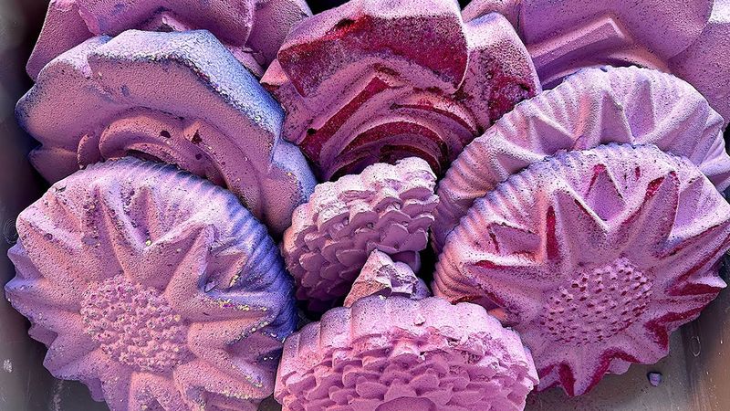 Jumbo flowers mass crush | satisfying | please subscribe | asmrgymchalk | powdery | crunchy