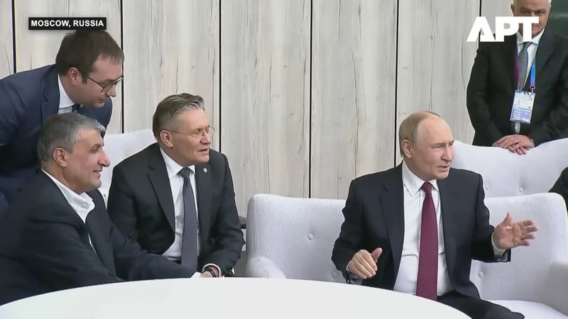 Это в Москве и нашим президентом. Кто понимает, тот и уважает