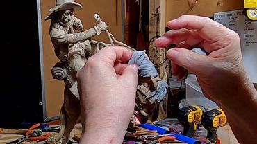 A BURR UNDER THE SADDLE BLANKET   Possible New Title and Adding the Mane and Tuning the Tail