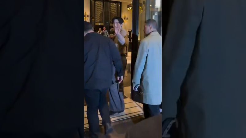 V покинул Afterparty и вернулся в отель🗼 #bts #taehyung