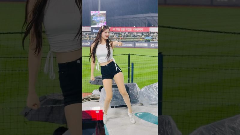 비 와서 더 땡기는 샤브올데이 #김해리 #김해리치어리더#ktwiz #kt위즈 #kt위즈치어리더