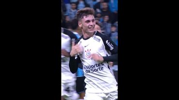 Golaço de Breno Bidon para o Corinthians contra o Grêmio