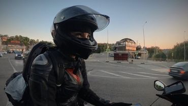 👊 Отобьёшь кулачок? Brofist?🤜🤛  #мотоТаня #motoTanya