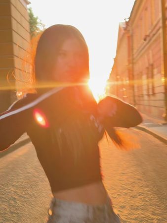 отмечайте того, кто бы подошел мне на роль парня 