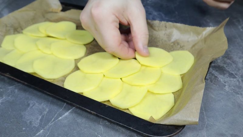 ГЕНИАЛЬНЫЙ СПОСОБ ПРИГОТОВЛЕНИЯ КАРТОШКИ. Хрустящая, вкусная и всего за 25 минут