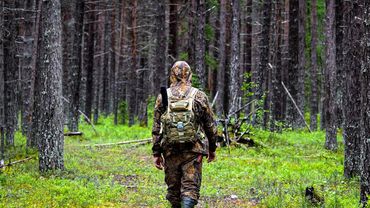 I LIVE IN THE FOREST. UNBELIEVABLE FINDINGS IN AN OLD LOG CABIN