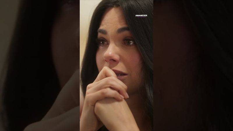 Alba se atormenta por el accidente donde sus padres murieron 😓 #Amanecer #Uninovelas