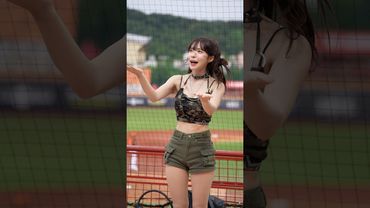 颱風前夕天空開始下雨 多慧不嘻嘻😫@lee_dahye