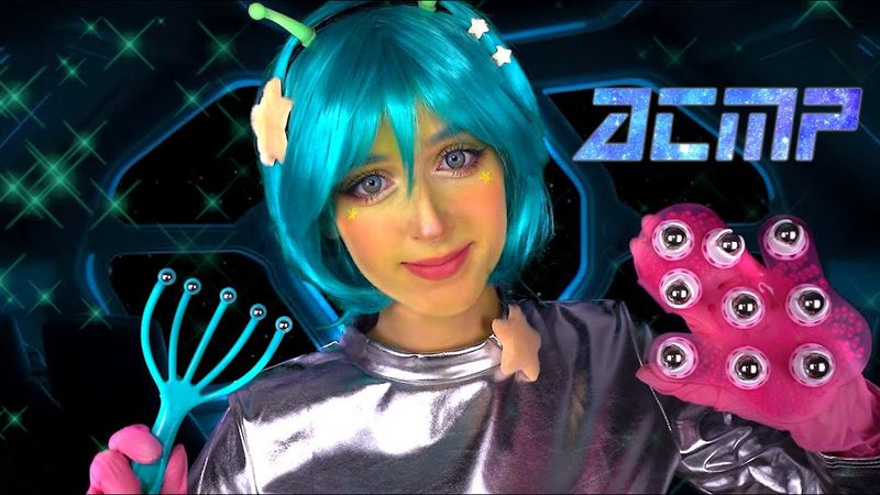 АСМР Инопланетянка изучает твое тело и делает тебе массаж | Ролевая игра | Alien gives you a massage