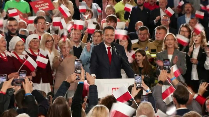 Poland/presidential election: liberal candidate slightly ahead in first round | AFP