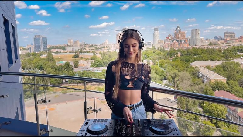 Yashta - Live dj set with sky view | tribal house | indie dance