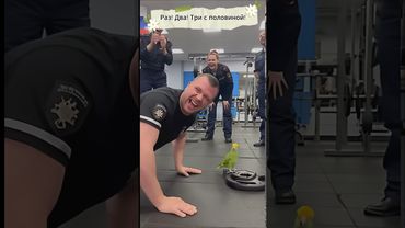 Попугай-тренер убица! Смех до слёз