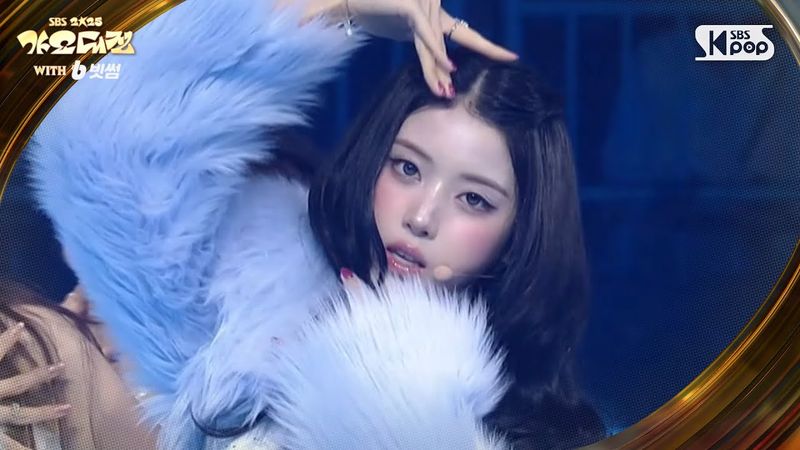 NMIXX(엔믹스) - INTRO + Blue Valentine (Christmas Ver.) @SBS GayoDaejeon