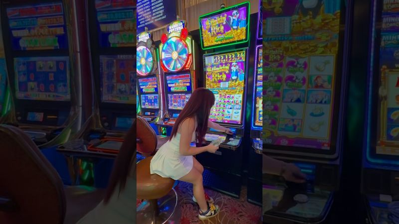 Stinkin Rich, make us Richie Rich!! 🤑 #short #shorts #shortsfeed #shortvideo #shortsvideo