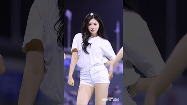 🫢뜻하지 않은 아컨에 입덕 당할뻔했다 250501 김정원치어리더 직캠