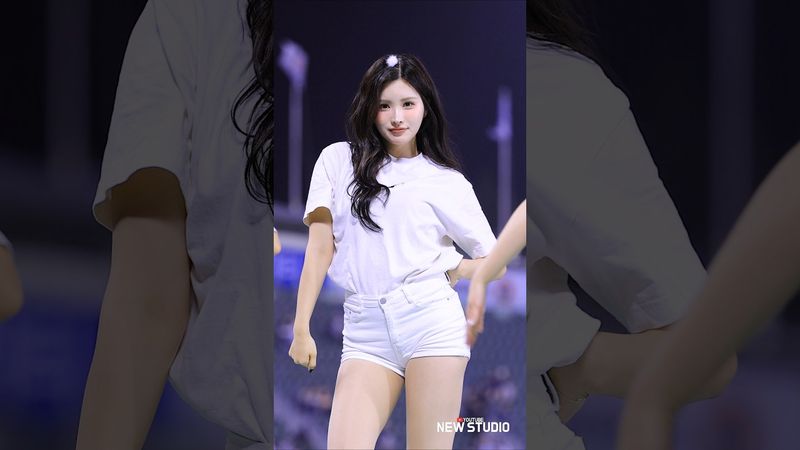 🫢뜻하지 않은 아컨에 입덕 당할뻔했다 250501 김정원치어리더 직캠