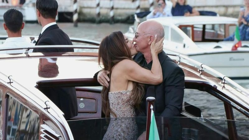Jeff Bezos and Lauren Sanchez Bezos share kiss before wedding party in Venice | AFP