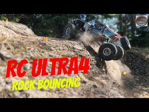 RC Ultra4 Truck Rock bouncing - Gmade GOM GR-01 Rock Buggy