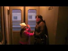 Электричка Колосовка-Одесса. В тамбуре. (архив).