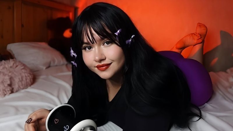 ASMR ♡ I will help you fall asleep💤 comforting you, whispering, ear cleaning, heartbeat