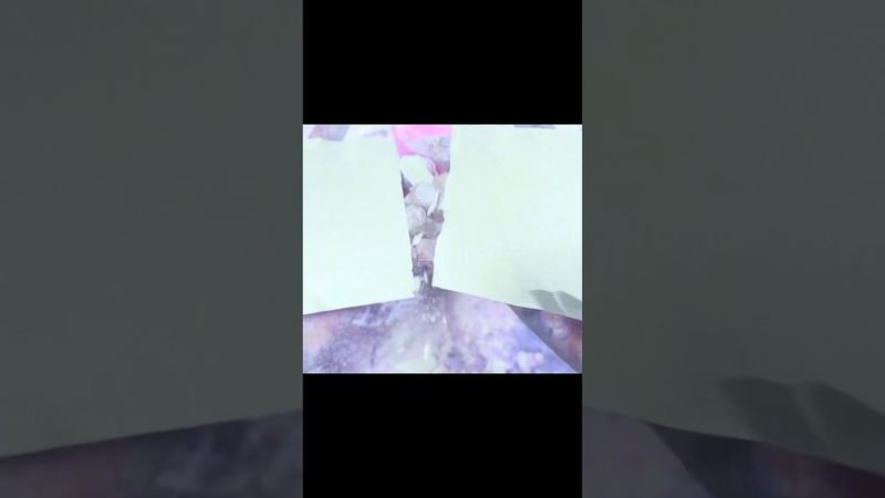 Split N crush #relax #crushingtime #oddlysatisfying #satisfying #tingles #soap #viralvideo #gymchalk