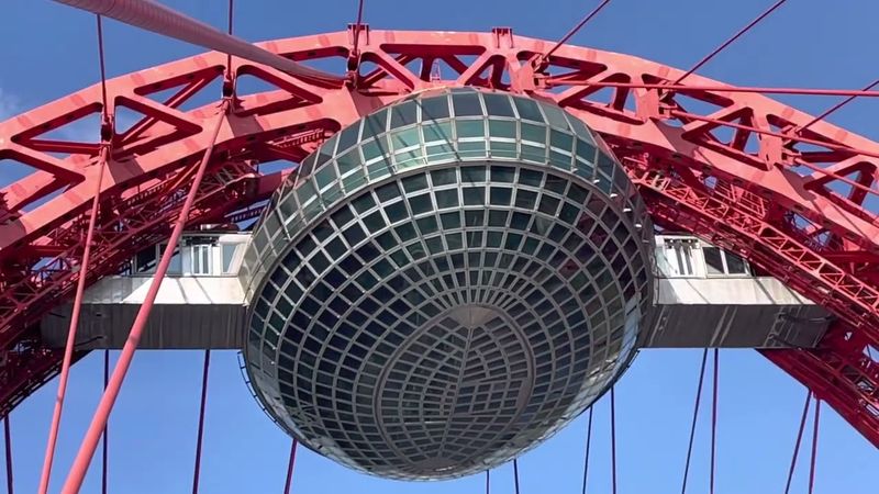 Живописный мост в Москве