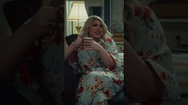 صديقتها مستغربة من اهتمامها بمديرها 🤔 #كذب_أبيض #وطن_اورجينال #اكسبلور