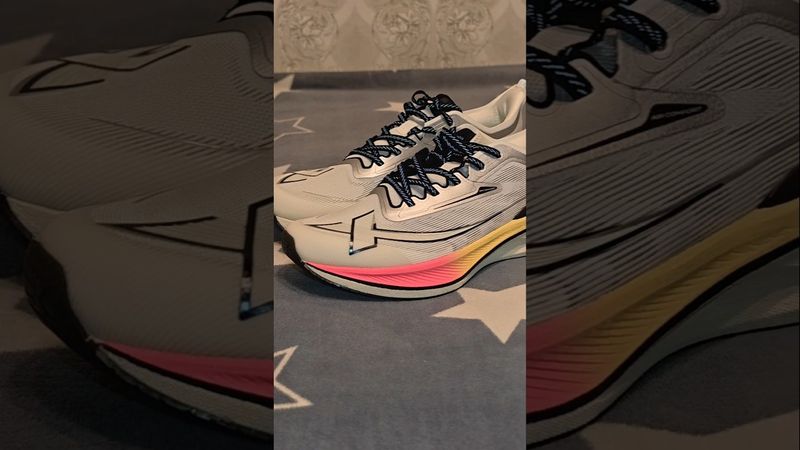 НОВЫЕ КРОССОВКИ XTEP 2000KM 2.0